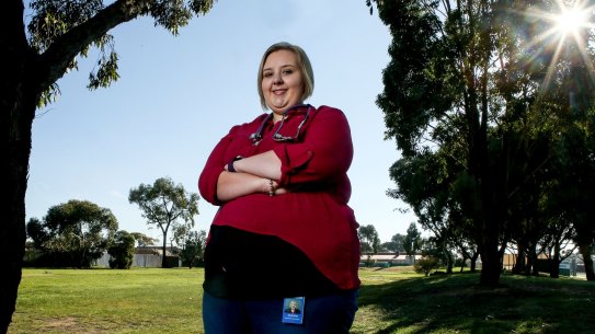 Madi Craig says she was at risk of disengaging from high school but perservered with the help of the Smith Family.  