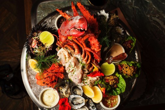 The spectacular seafood platter is enough for three or four to share.