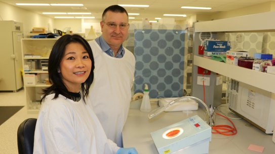 Professor Mimi Tang of the Murdoch Childrens Research Institute with Dr Graeme Wald.