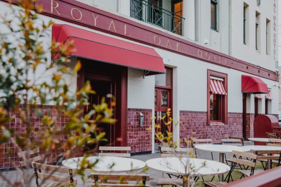 The Royal Oak Hotel in Fitzroy North has reopened under new operators, some of whom are involved with the Marquis of Lorne.