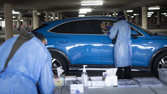 COVID-19 testing is carried out at the underground carpark at Marconi Stadium, Restwell Road, Bossley Park on 09 July, 2021. Photo: Brook Mitchell