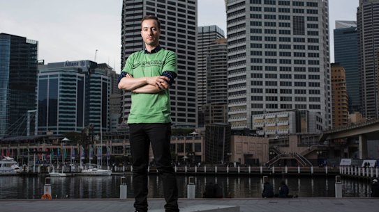 Kilian Colin, a former employee of US bank Wells Fargo, says aggressive bank sales targets will cause staff to push unnecessary products.