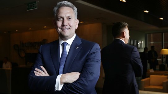 Perpetual chief executive Geoff Lloyd will step down at the end of the financial year.