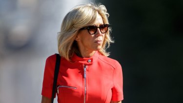 French President Emmanuel Macron S Wife Brigitte The Secret To Her Appeal