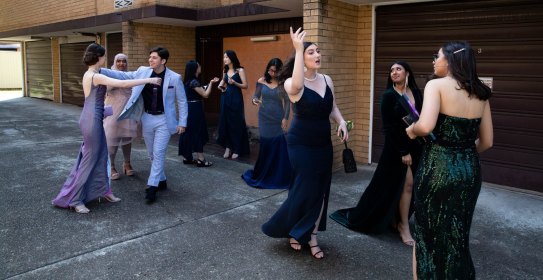 Mercoria Farhoud and her friends leave her apartment in Penshurst, Sydney, heading to their school formal. 24th November 2020 Photo: Janie Barrett
