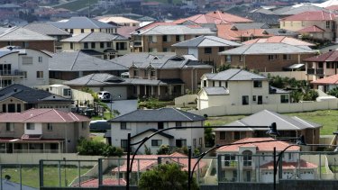 Australian Houses Are Just Glorified Tents In Winter