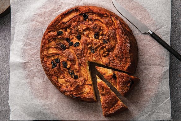 Sweet and simple: Everyone will enjoy this classic teacake.