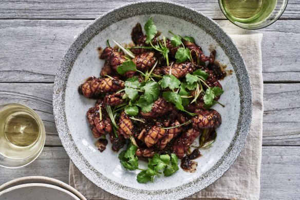 Stir-fried squid with black pepper and coriander.