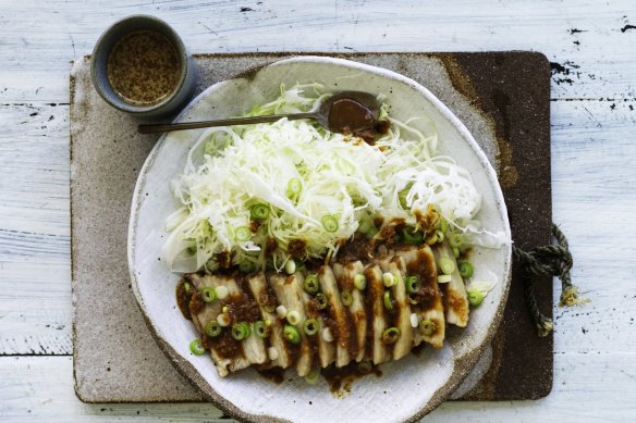 Coffee-braised pork with sesame sauce.