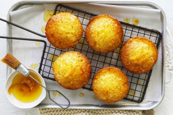 Butter and marmalade muffins.