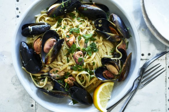 Adam Liaw's linguine with mussels, capers and cream