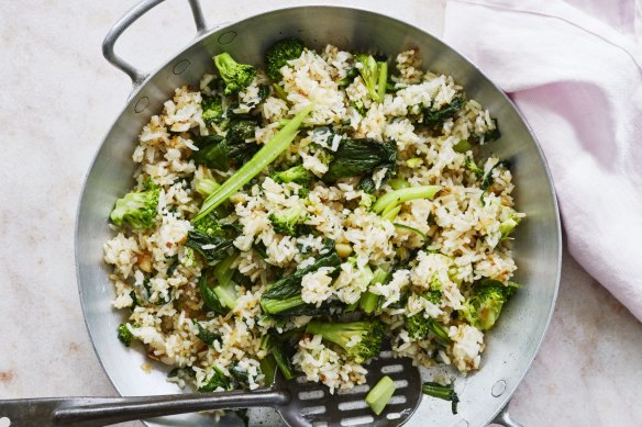 Green vegetable fried rice.