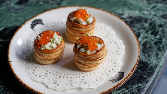 Crab and tarama vol au vents. 