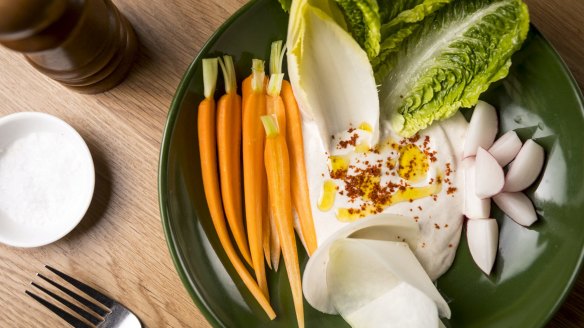 Anchovy dip with fresh vegetables. 