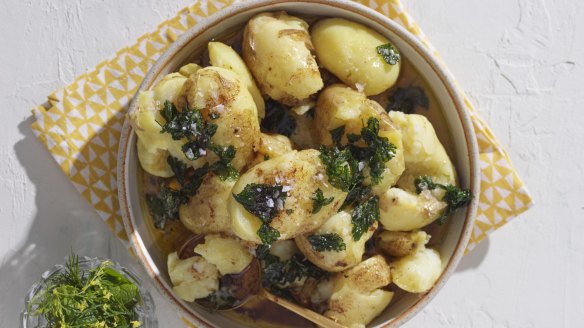 Flat-leaf parsley surpassed its curly cousin as the green herb of choice about the turn of the last century.