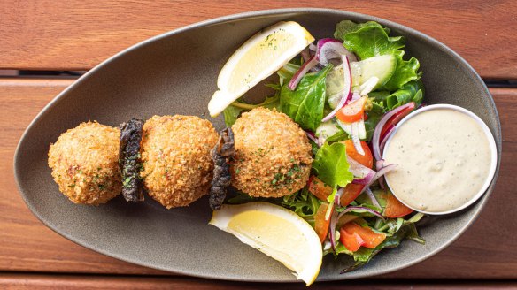 Eel arancini with eel crackling.