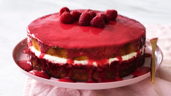 Glaze or no glaze, just make this cake.