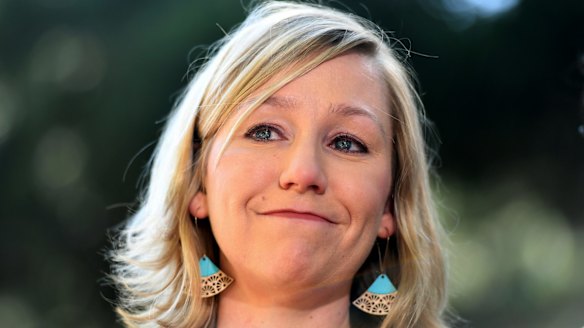 Unlike Larissa Waters, Jess Irvine could run for federal office in Australia.