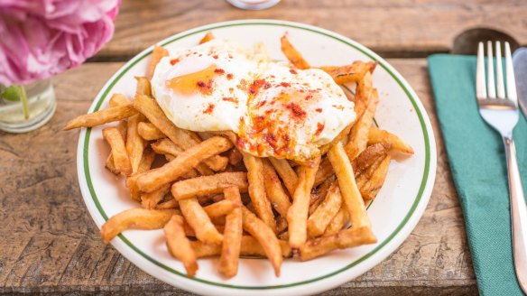 Koroit potato chips crowned with runny eggs at the Bunyip Hotel.