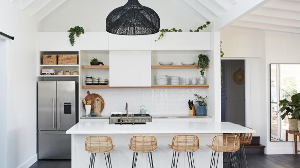 Here are six key trends and functional tips to get your kitchen looking its finest for 2018.