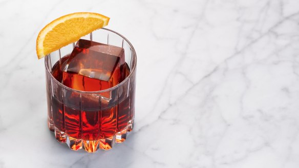 A negroni chilled with Blox Premium Cocktail Ice.