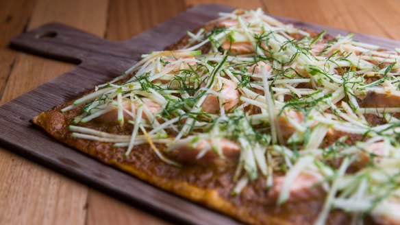 Spicy salmon tarte flambe with apple and mint.