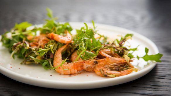 Grilled Hawkesbury school prawns served with rocket leaves, flowers, garlicky aioli and espelette pepper.