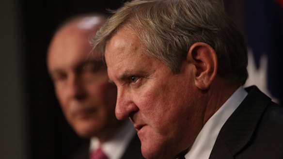 Warren Truss and Ian Macfarlane. 