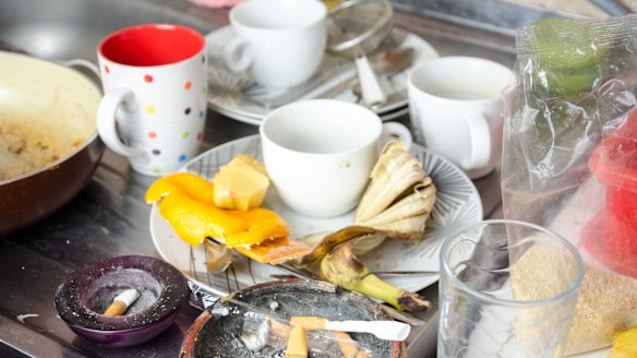 Try a 20/10 on your dirty dishes. 