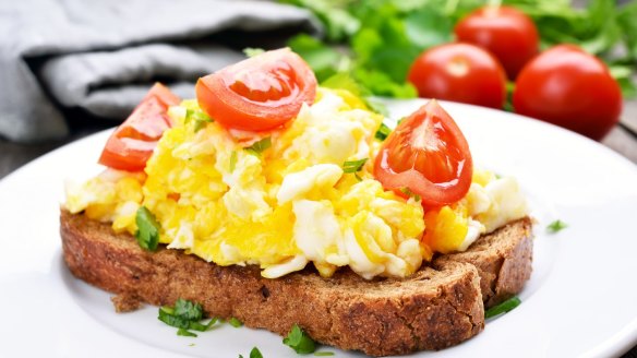 Low and slow: Scrambled eggs on toast.