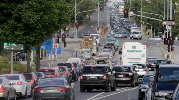 VicRoads resolves to get traffic flowing again on clogged roads in new year