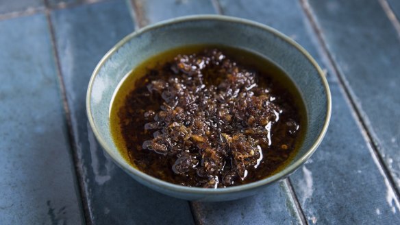 Lilymu's XO sauce recipe is free of any pork so that Muslim customers can eat it. Instead, smoked turkey is used.