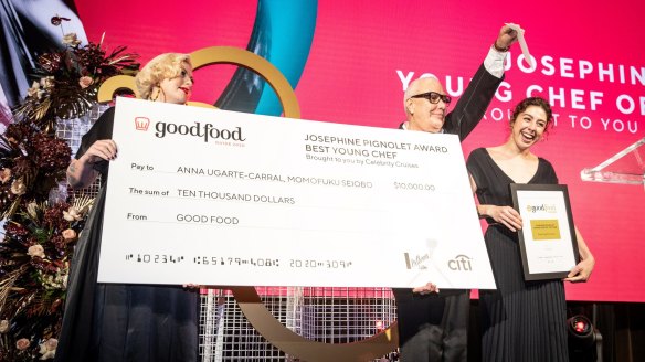 Former Good Food Guide editor Myffy Rigby and chef Damien Pignolet present Anna Ugarte-Carral (right) with the Josephine Pignolet Young Chef of the Year award in October 2019.