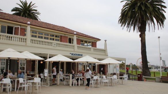 Start the day with a stroll along the waterfront to The Beach House.