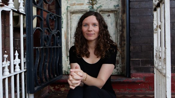 Geraldine Hewitt, a donor-conceived child, feels abandoned by the state government.