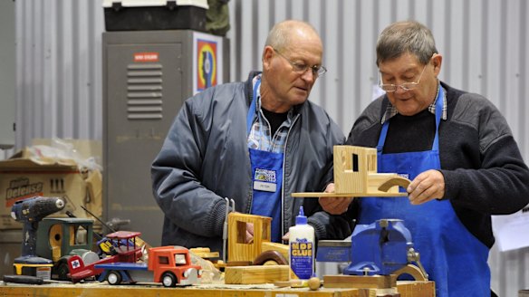 Peter Roe and Malcolm Mongan at the Tuggeranong Men's Shed last year.