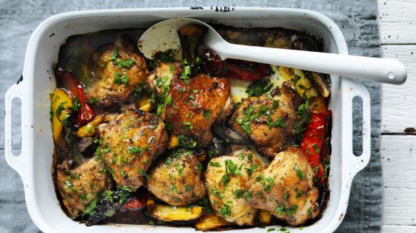 Chicken and capsicum traybake.