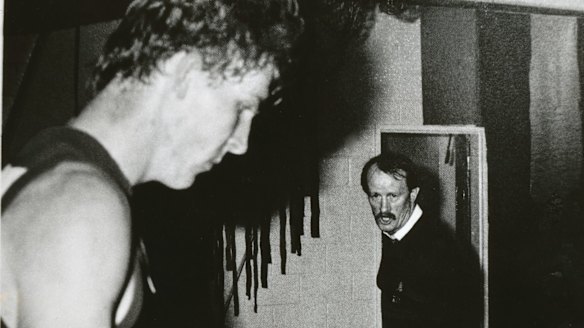 Jim Stynes and Melbourne coach John Northey after losing the 1987 preliminary final.