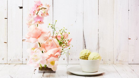 Flowers and ice cream are blooming beautiful at Billy Van Creamy this Mother's Day. 