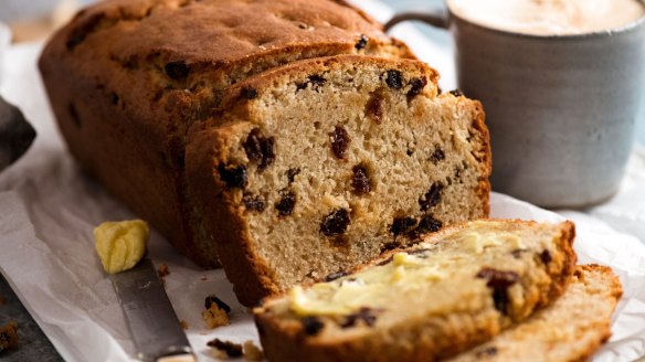 No-yeast raisin bread sliced and ready to be slathered with butter.