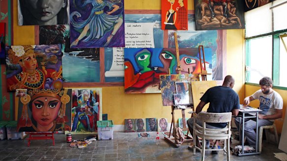  Ben Quilty with Myuran Sukumaran in Kerobokan Prison in 2013.