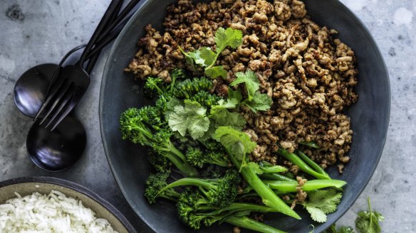 Mince with oyster sauce. Just add greens and steamed rice.