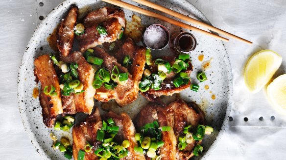 Pan-fried pork belly with spring onion.