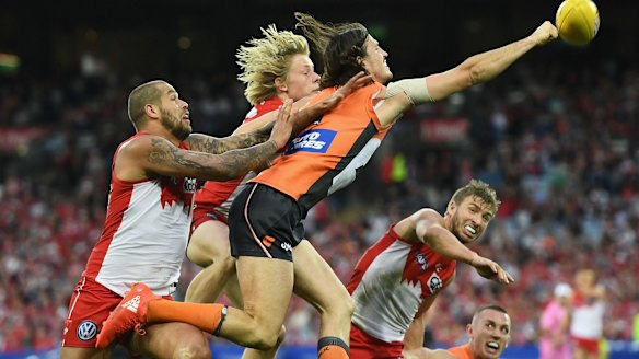 GWS Giants captain Phil Davis wants Manuka Oval full for their clash against the Western Bulldogs on Friday. 