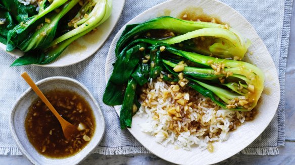 Bok choy with garlic sauce.