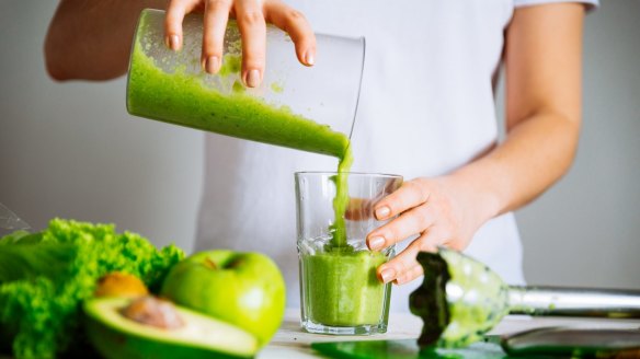 A green blend made at home is usually healthier than commercial fruit juice.