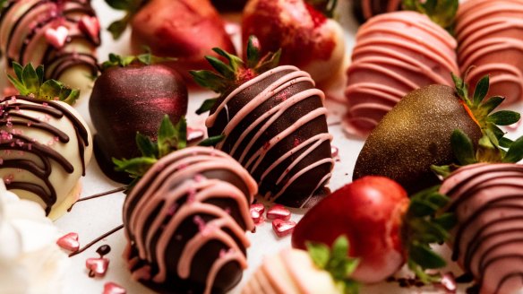 Decorate these choc-dipped strawberries to your heart's content.