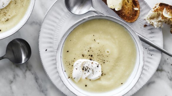 Cauliflower and yoghurt soup.