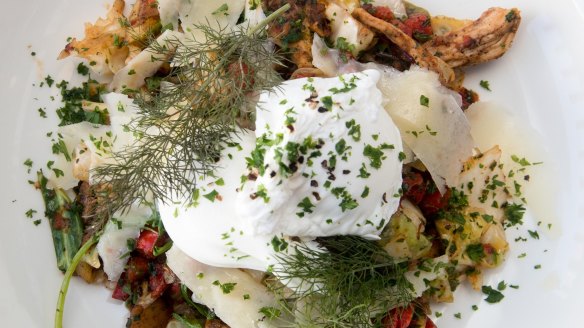 Pork hash with Parmesan cheese, sauteed cabbage, capsicum and potato.