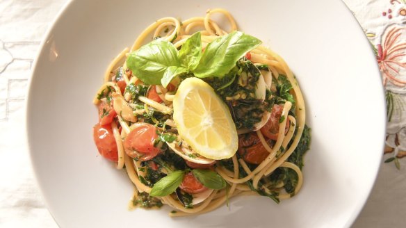 Linguine vongole.